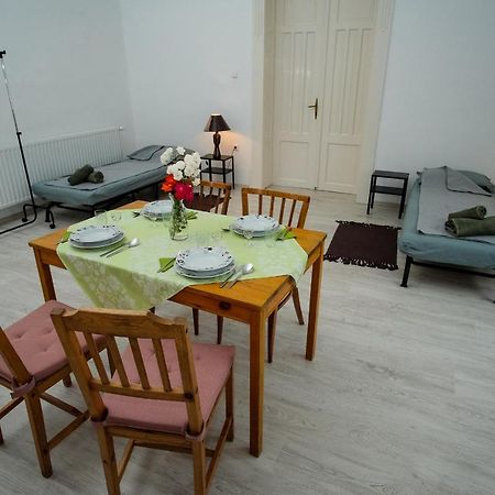 Szorcsik Haz 1913 Apartment Senta Екстериор снимка