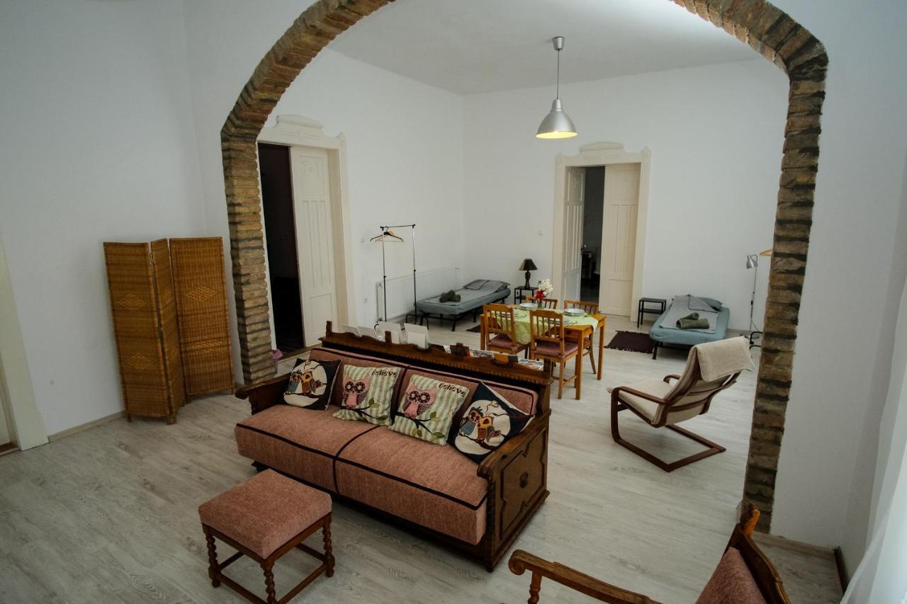 Szorcsik Haz 1913 Apartment Senta Екстериор снимка