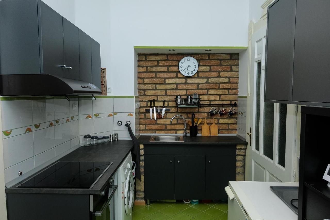 Szorcsik Haz 1913 Apartment Senta Екстериор снимка